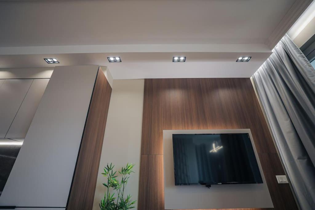 Miku Apartment-Upscale 2Bdr Apartment With A Spectacular View Tirana Exterior foto